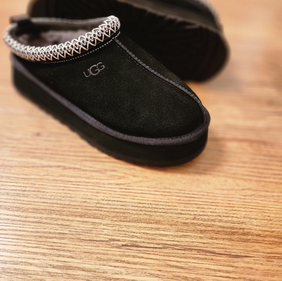 US 7-NEW UGG Women's Tazz II Sheepskin Genuine Shearling Lined Platform Slipper - Picture 16 of 16